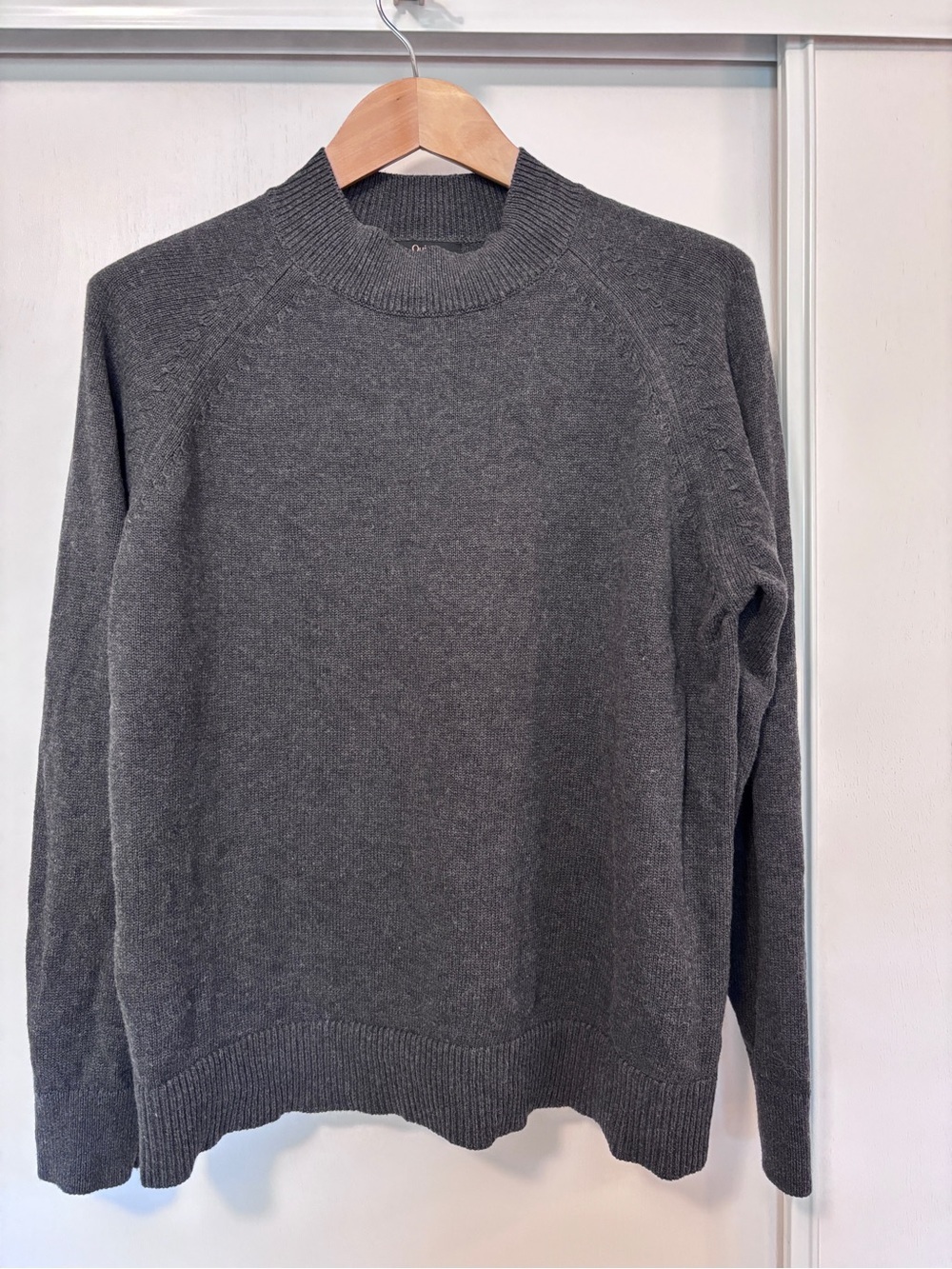 Quince Mockneck Sweater Size XL 100% Organic Cotton Charcoal Grey Quiet Luxury - Picture 2 of 8